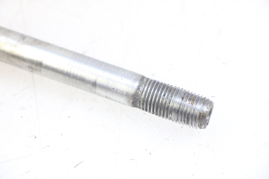 photo de OŚ KOŁA PRZEDNIEGO APRILIA SCARABEO 100 (2003 - 2012) - Widok ogólny