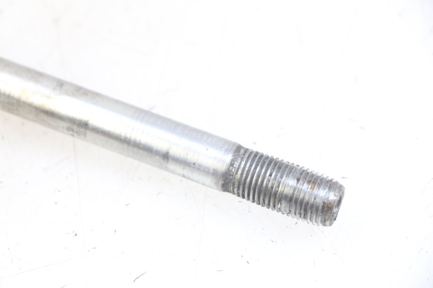 photo de OŚ KOŁA PRZEDNIEGO APRILIA SCARABEO 100 (2003 - 2012) - Punkty mocowania