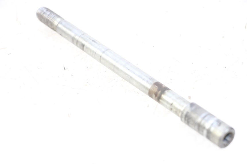 photo de OŚ KOŁA PRZEDNIEGO APRILIA SCARABEO 100 (2003 - 2012) - Zbliżenie techniczne