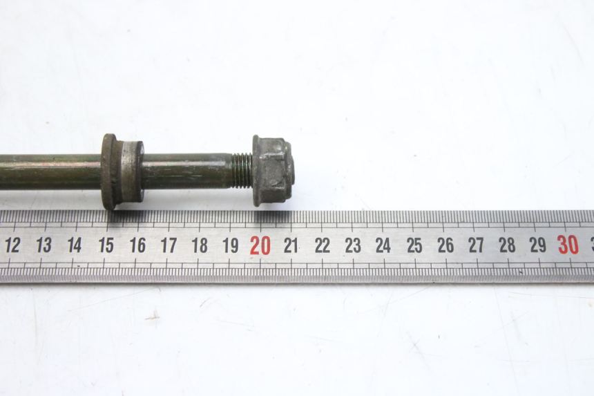 photo de OŚ PRZEDNIEGO KOŁA KYMCO SENTO 100 (2008 - 2013) - Inny kąt widzenia