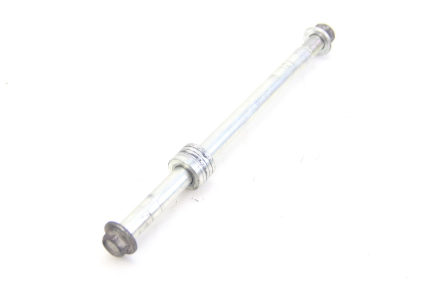 photo de OŚ KOŁA PRZEDNIEGO SUZUKI SIXTEEN 125 (2008 - 2010) - Szczegół części