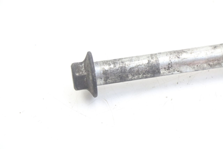 photo de OŚ KOŁA PRZEDNIEGO MBK SKYCRUISER 125 (2006 - 2009) - Inny kąt widzenia