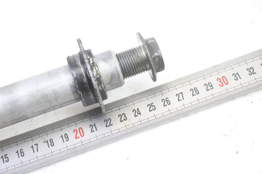 photo de OŚKA KOŁA PRZEDNIEGO HONDA ST PAN EUROPEAN 1300 (2002 - 2013) - Inny kąt widzenia