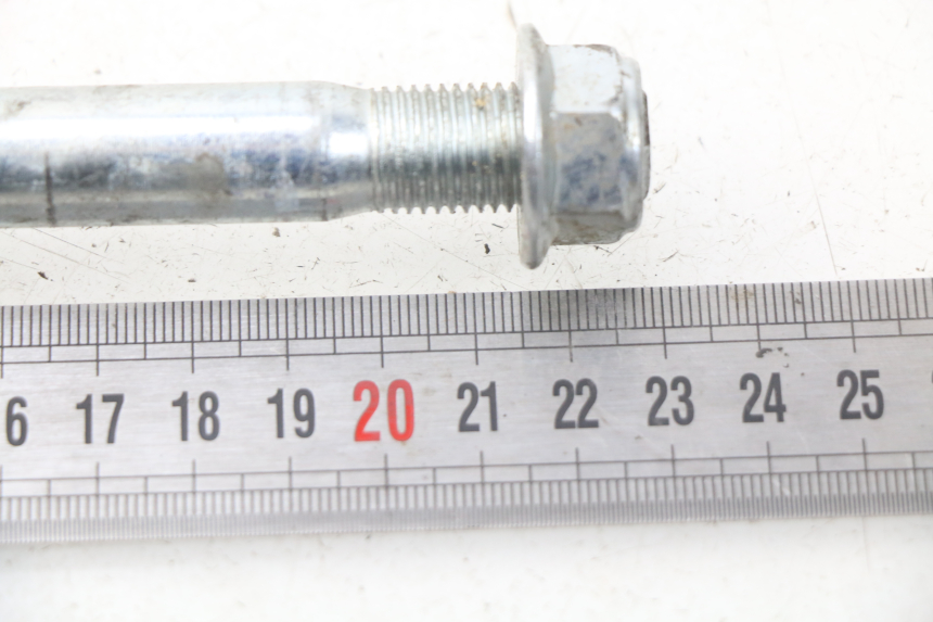 photo de OŚ PRZEDNIEGO KOŁA NITRO MOTORS STORM DIRTBIKE 110 - Zbliżenie techniczne