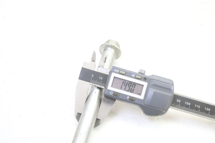 photo de OŚ PRZEDNIEGO KOŁA PEUGEOT STREETZONE I NAKED 2T 50 (2018 - 2020) - Zbliżenie techniczne