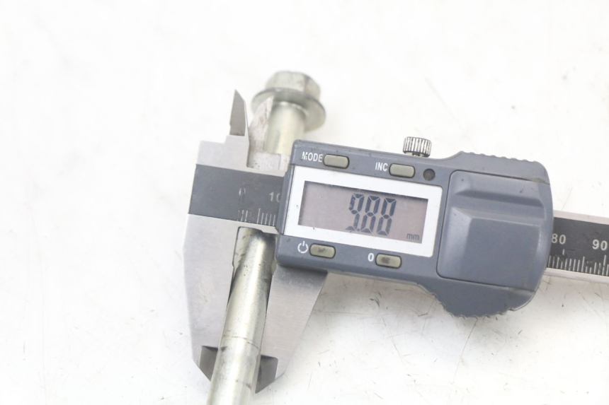 photo de OŚKA KOŁA PRZEDNIEGO MBK STUNT NAKED 50 (2004 - 2018) - Inny kąt widzenia