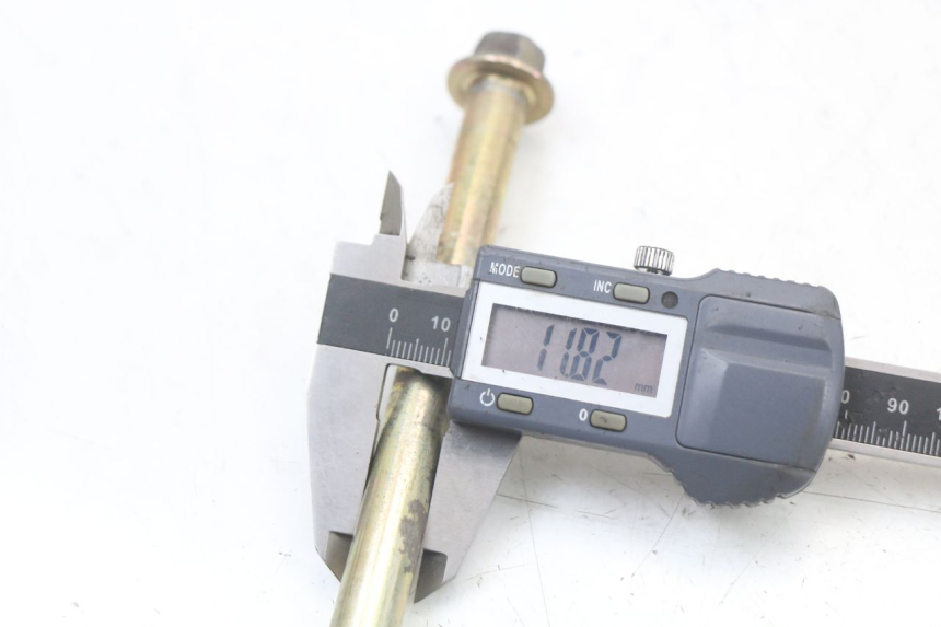 photo de OŚKA KOŁA PRZEDNIEGO KYMCO SUPER 8 125 (2008 - 2015) - Inny kąt widzenia