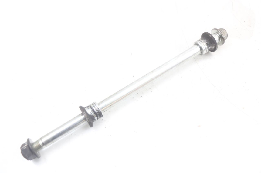 photo de OŚKA KOŁA PRZEDNIEGO SUZUKI BURGMAN 125 (2018 - 2021) - Szczegół części