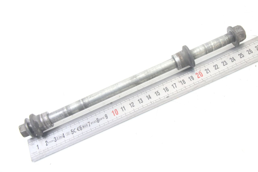 photo de OŚ KOŁA PRZEDNIEGO SUZUKI BURGMAN 125 (2015 - 2017) - Zoom stanu zużycia