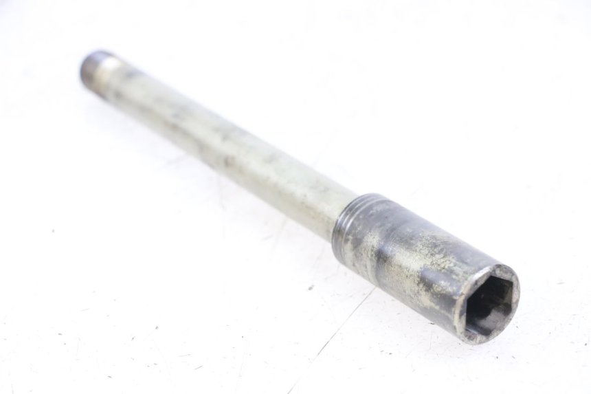 photo de OŚ PRZEDNIEGO KOŁA SUZUKI GSX F GSXF 650 (2007 - 2015) - Widok ogólny