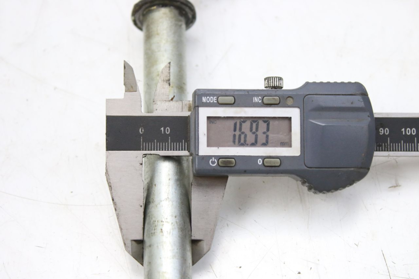 photo de OŚ KOŁA PRZEDNIEGO SUZUKI SV S 650 (1999 - 2002) - Widok ogólny