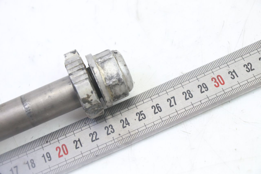 photo de OŚ KOŁA PRZEDNIEGO KTM SX 85 (2013 - 2017) - Zbliżenie techniczne