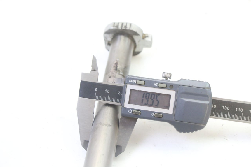 photo de OŚ KOŁA PRZEDNIEGO KTM SX 85 (2013 - 2017) - Widok ogólny