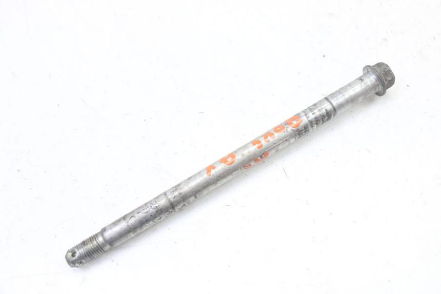 photo de OŚ KOŁA PRZEDNIEGO YAMAHA TDR DELTABOX 125 (1997 - 2003) - Szczegół części