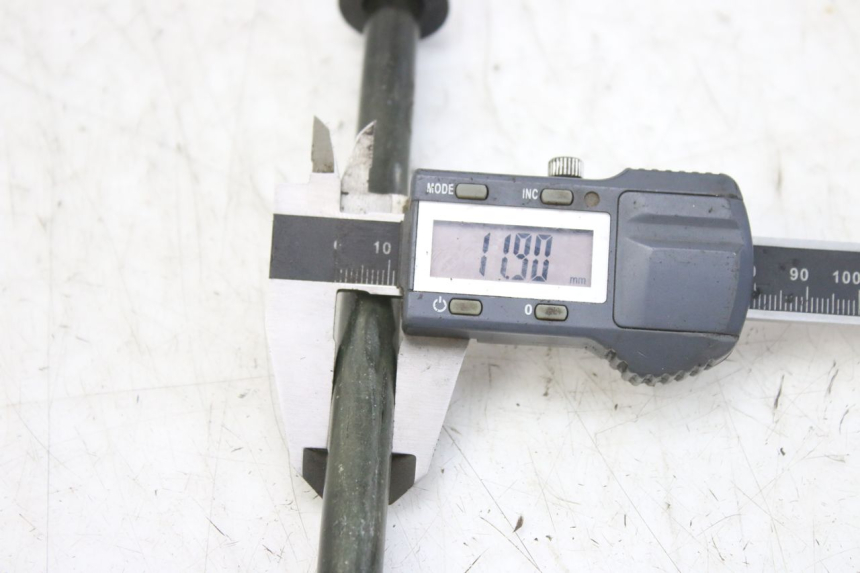 photo de OŚ KOŁA PRZEDNIEGO PEUGEOT TWEET 4T 50 (2010 - 2014) - Zoom stanu zużycia