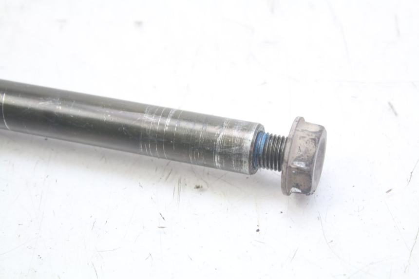 photo de OŚ KOŁA PRZEDNIEGO KYMCO X-CITING XCITING 400 (2014 - 2018) - Inny kąt widzenia