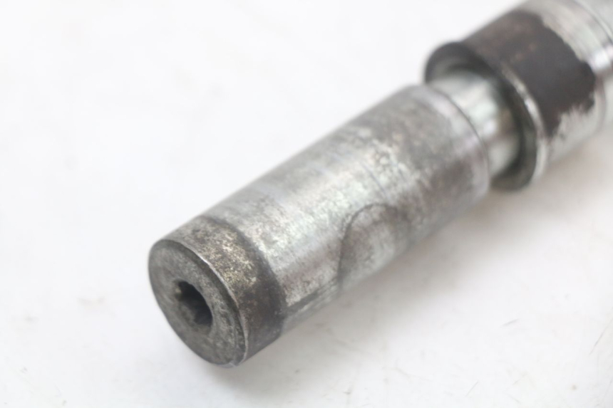 photo de OŚ KOŁA PRZEDNIEGO KYMCO XCITING 250 (2006 - 2009) - Zoom stanu zużycia