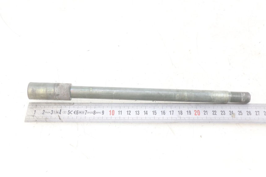 photo de OŚ KOŁA PRZEDNIEGO YAMAHA YP MAJESTY 400 (2004 - 2008) - Zbliżenie techniczne