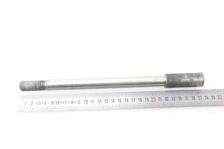 photo de OŚ KOŁA PRZEDNIEGO YAMAHA YP X-MAX XMAX 400 (2014 - 2017) - Zoom stanu zużycia