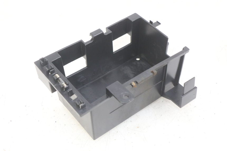 photo de POJEMNIK NA AKUMULATOR KYMCO AGILITY 16+ 4T 50 (2018 - 2023) - Inny kąt widzenia