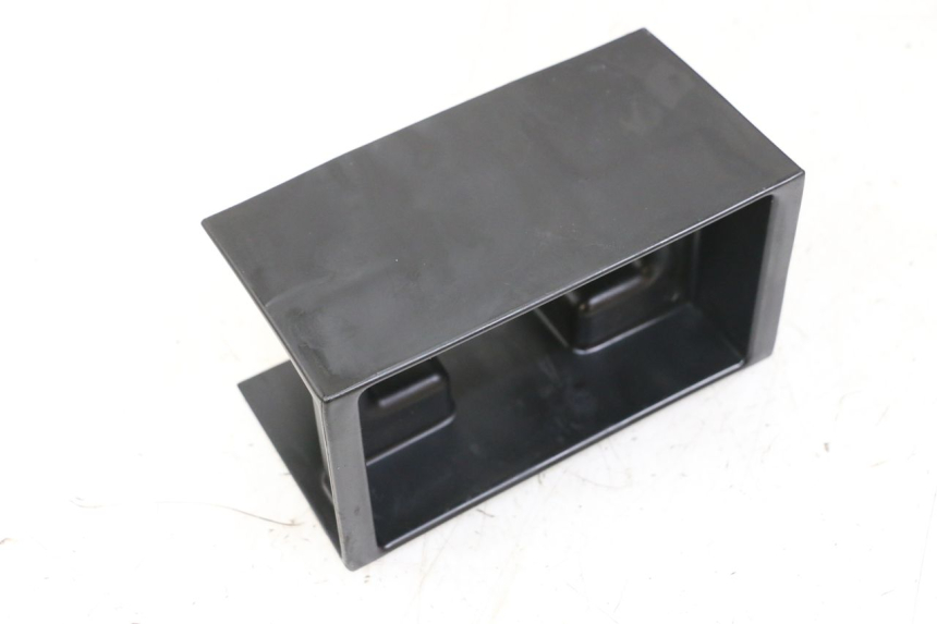 photo de POJEMNIK NA AKUMULATOR APRILIA SR MOTARD 50 (2012 - 2018) - Szczegół części