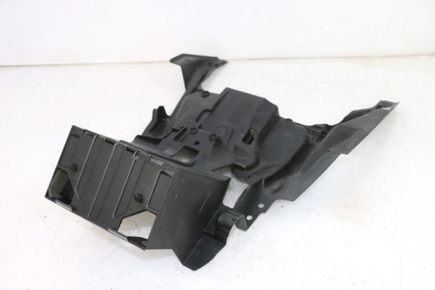 photo de POJEMNIK NA AKUMULATOR SUZUKI BURGMAN 650 (2013 - 2020) - Zoom stanu zużycia