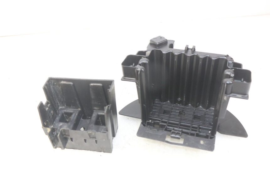 photo de POJEMNIK NA AKUMULATOR PEUGEOT CITYSTAR 2T 50 (2018 - 2021) - Widok główny