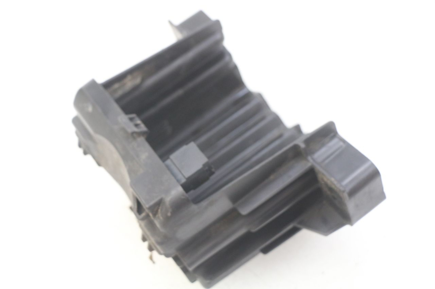 photo de POJEMNIK NA AKUMULATOR PEUGEOT CITYSTAR 125 (2011 - 2017) - Szczegół części