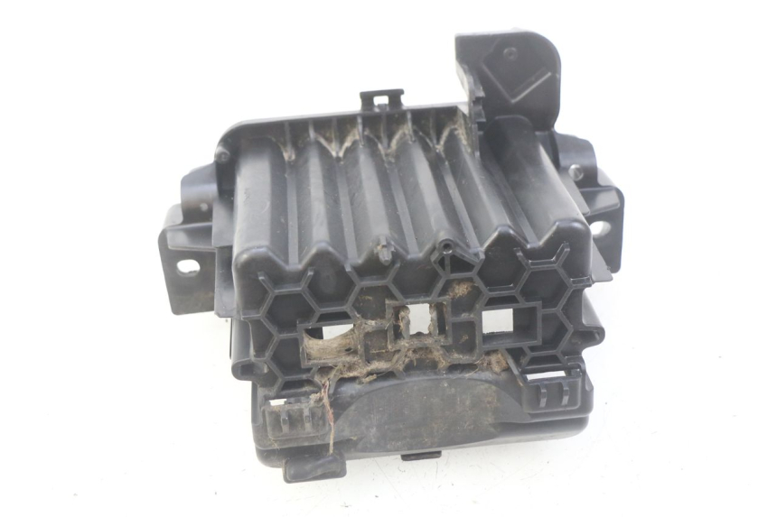 photo de POJEMNIK NA AKUMULATOR PEUGEOT CITYSTAR 125 (2011 - 2017) - Zoom stanu zużycia