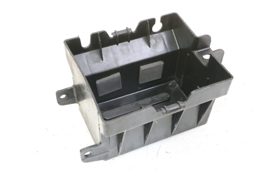 photo de POJEMNIK NA AKUMULATOR DAELIM BESBI 125 (2007 - 2008) - Zoom stanu zużycia