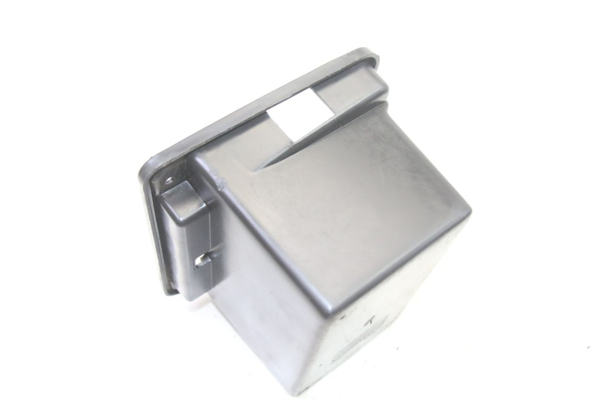 photo de POJEMNIK NA AKUMULATOR VENESI FLY RETRO 4T 50 (2020 - 2025) - Widok ogólny