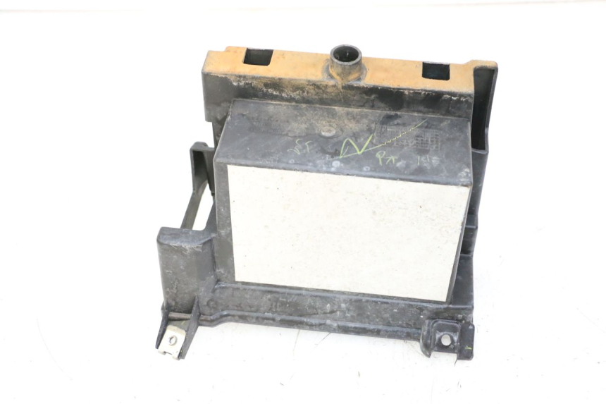 photo de POJEMNIK NA AKUMULATOR HONDA FORZA ABS 300 (2013 - 2017) - Zoom stanu zużycia