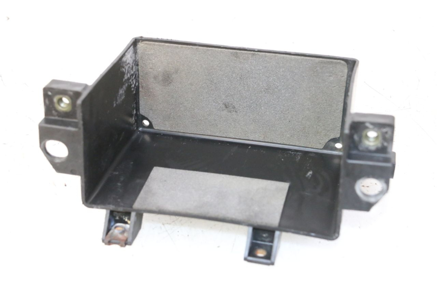 photo de POJEMNIK NA AKUMULATOR YAMAHA FZ6 FAZER S2 600 (2007 - 2011) - Zbliżenie techniczne