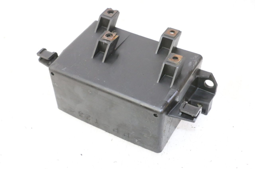 photo de POJEMNIK NA AKUMULATOR YAMAHA FZ6 N FAZER 600 (2004 - 2006) - Zoom stanu zużycia