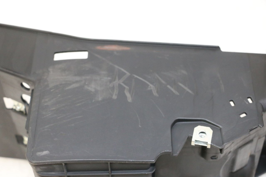 photo de POJEMNIK NA AKUMULATOR BMW G310 R 310 (2016 - 2020) - Szczegół części