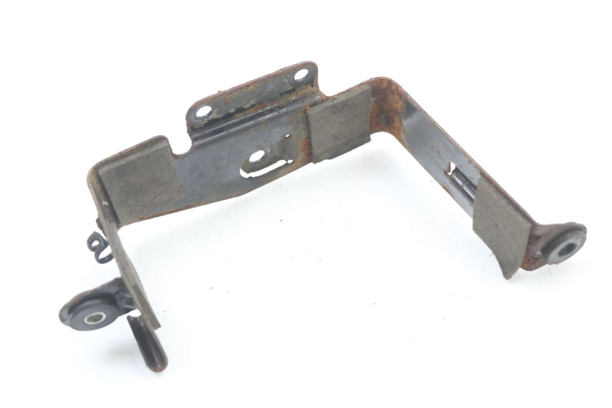 photo de POJEMNIK NA AKUMULATOR SUZUKI GN 125 (1997 - 2000) - Inny kąt widzenia