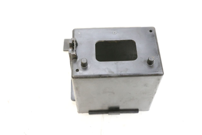 photo de POJEMNIK NA AKUMULATOR KAWASAKI GPZ RX 1000 (1986 - 1988) - Zoom stanu zużycia