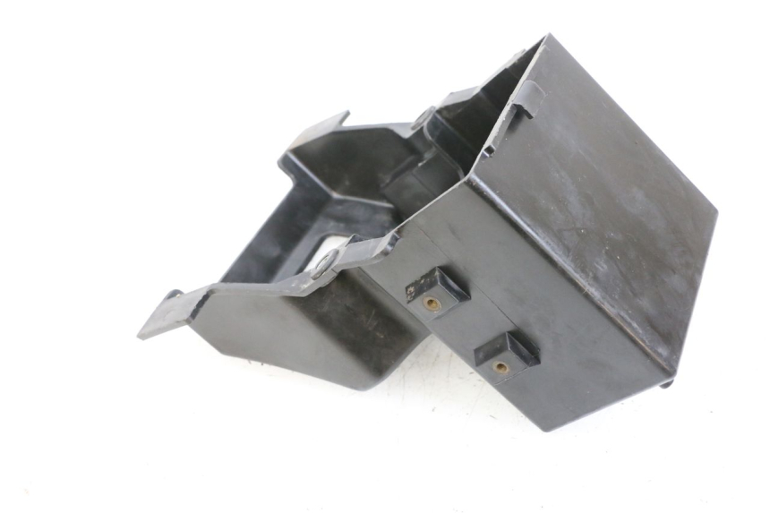 photo de POJEMNIK NA AKUMULATOR KAWASAKI GPZ RX 1000 (1986 - 1988) - Zbliżenie techniczne