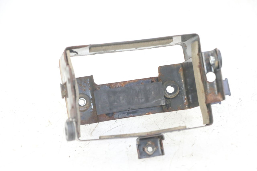 photo de POJEMNIK NA AKUMULATOR SUZUKI GS GSE 500 (2001 - 2003) - Widok główny