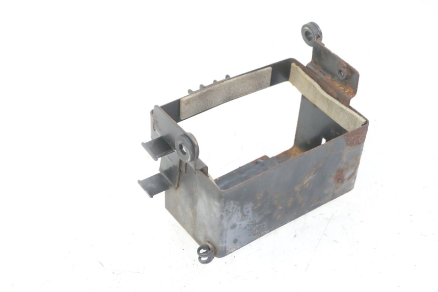 photo de POJEMNIK NA AKUMULATOR SUZUKI GS GSE 500 (2001 - 2003) - Zbliżenie techniczne