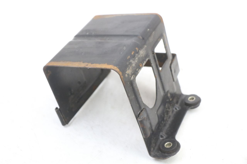 photo de POJEMNIK NA AKUMULATOR SUZUKI GSX E 250 (1982 - 1983) - Zbliżenie techniczne