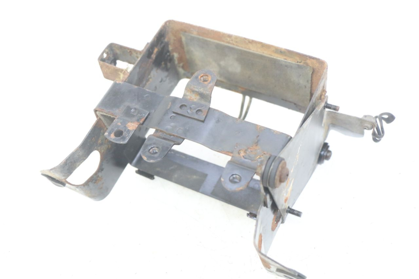 photo de POJEMNIK NA AKUMULATOR SUZUKI GSX-F GSX  F 1100 (1988 - 1994) - Zoom stanu zużycia