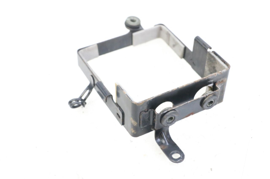 photo de POJEMNIK NA AKUMULATOR SUZUKI GZ MARAUDER 125 (1998 - 2004) - Inny kąt widzenia