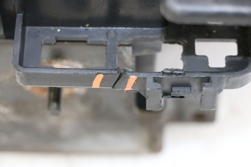 photo de POJEMNIK NA AKUMULATOR HONDA VT C2 SHADOW 750 (1997 - 2001) - Zoom stanu zużycia