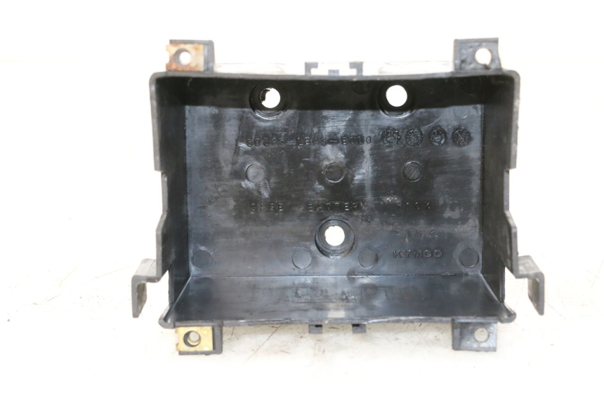 photo de POJEMNIK NA AKUMULATOR KYMCO DINK STREET 125 (2009 - 2014) - Zoom stanu zużycia