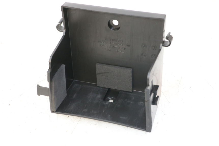 photo de POJEMNIK NA AKUMULATOR KYMCO XCITING 500 (2007 - 2010) - Widok główny