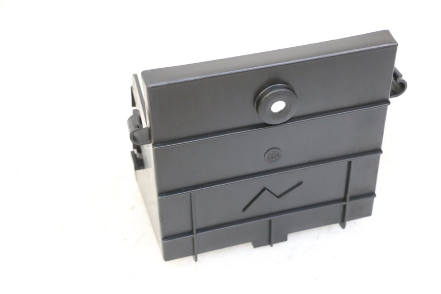 photo de POJEMNIK NA AKUMULATOR KYMCO XCITING 500 (2007 - 2010) - Zoom stanu zużycia