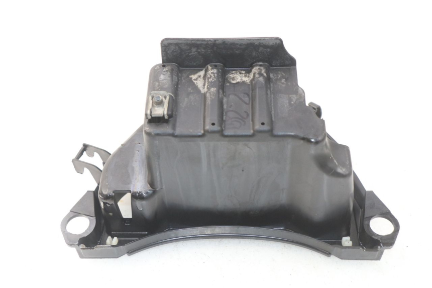 photo de POJEMNIK NA AKUMULATOR PIAGGIO LIBERTY IGET 4T 50 (2015 - 2020) - Inny kąt widzenia