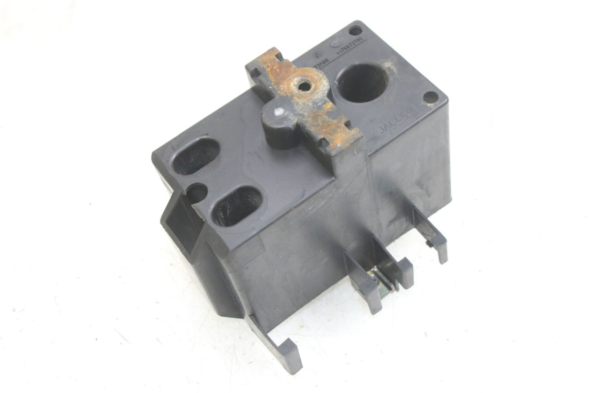 photo de POJEMNIK NA AKUMULATOR PEUGEOT LUDIX 50 (2005 - 2007) - Szczegół części