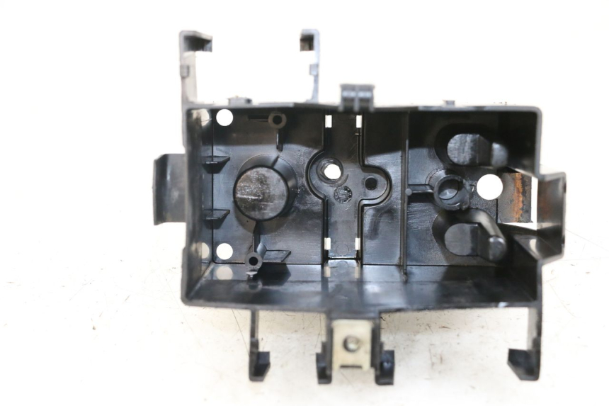 photo de POJEMNIK NA AKUMULATOR PEUGEOT LUDIX 50 (2008 - 2017) - Zoom stanu zużycia